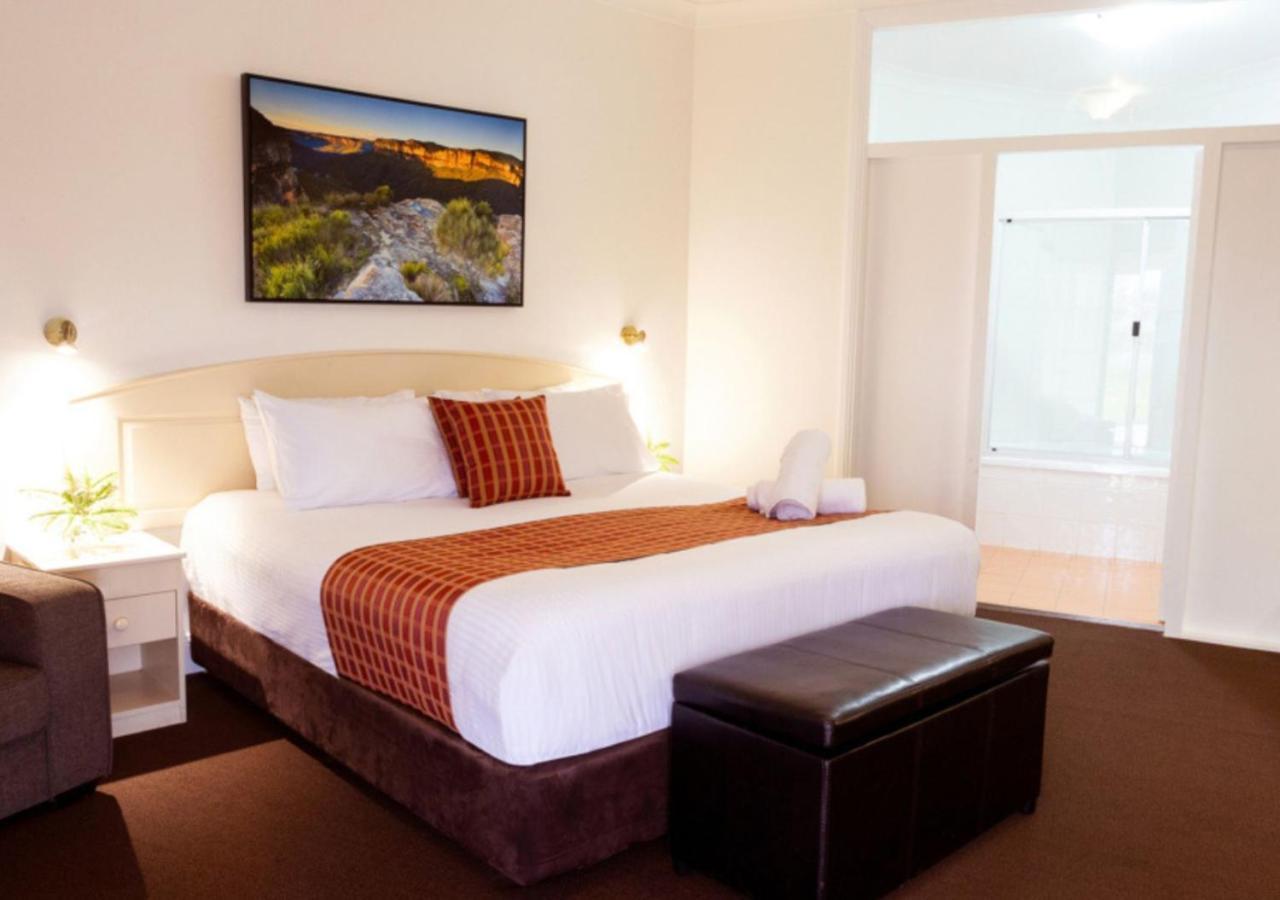 Bowen Inn Motel Литгоу Экстерьер фото